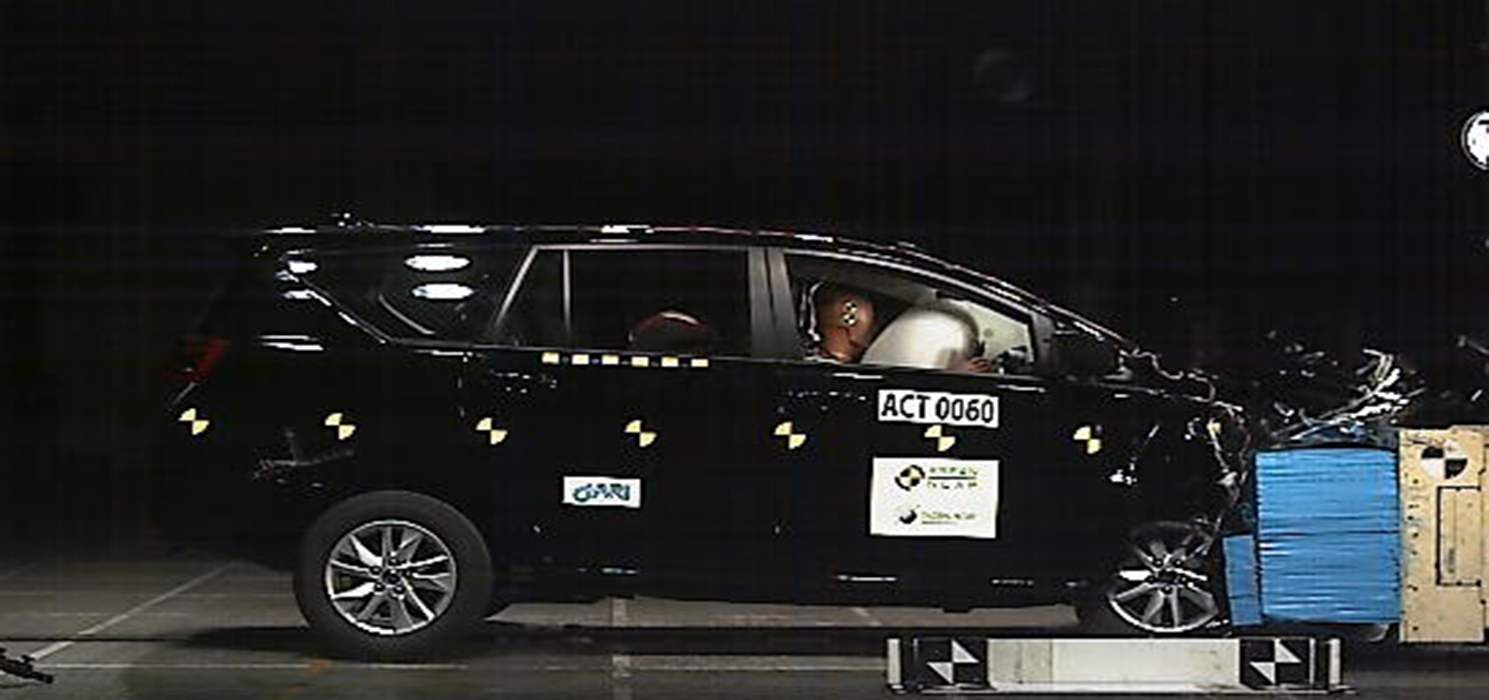 TOYOTA TOYOTA INNOVA