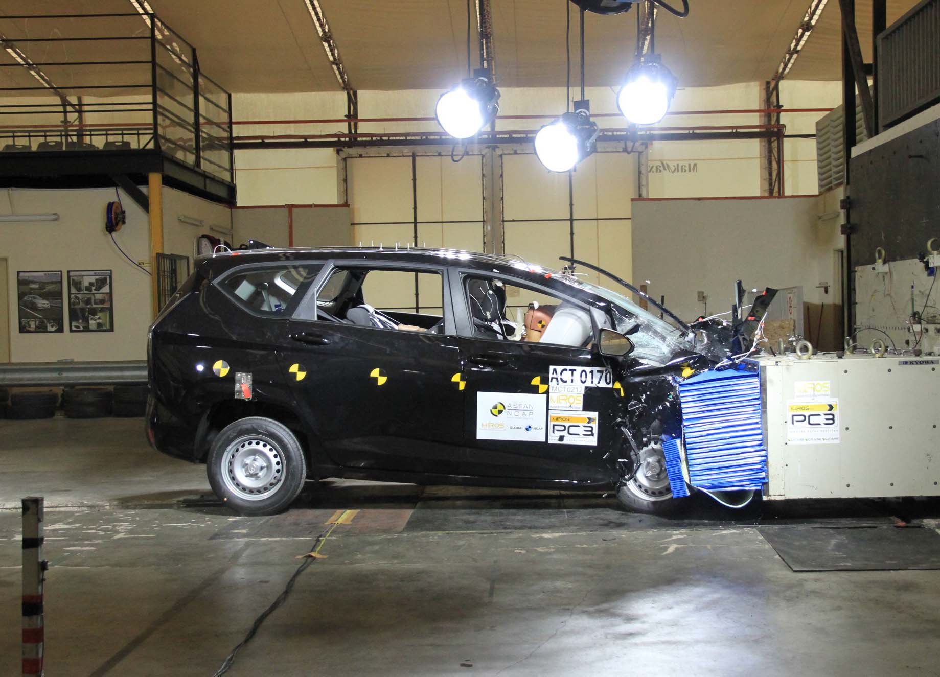 MANUFACTURER HYUNDAI STARGAZER