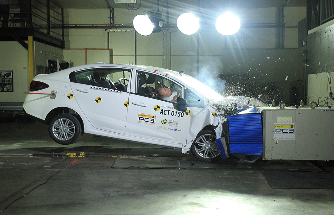 PROTON PROTON PERSONA/IRIZ