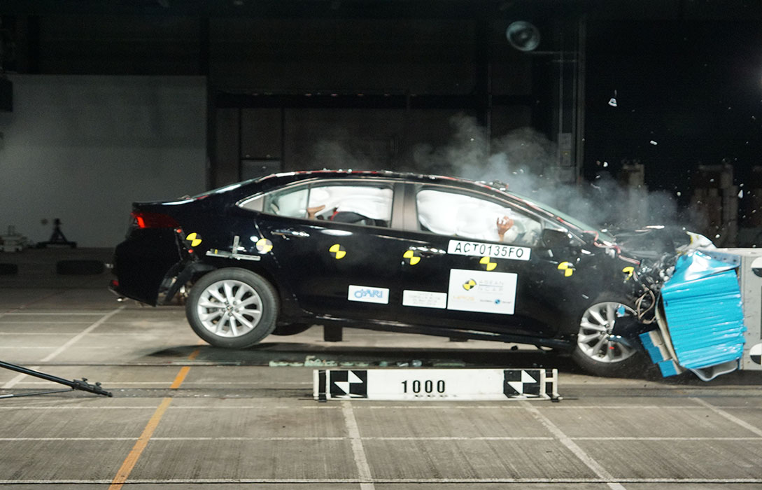 TOYOTA TOYOTA COROLLA ALTIS
