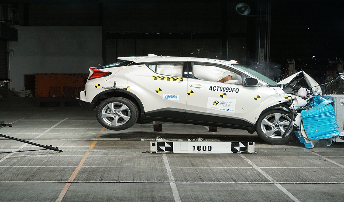 TOYOTA TOYOTA C-HR