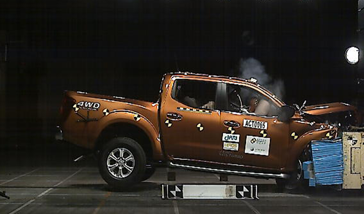 NISSAN NISSAN NAVARA