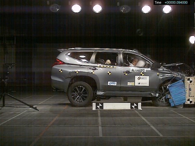 MITSUBISHI MITSUBISHI PAJERO SPORT (2016)