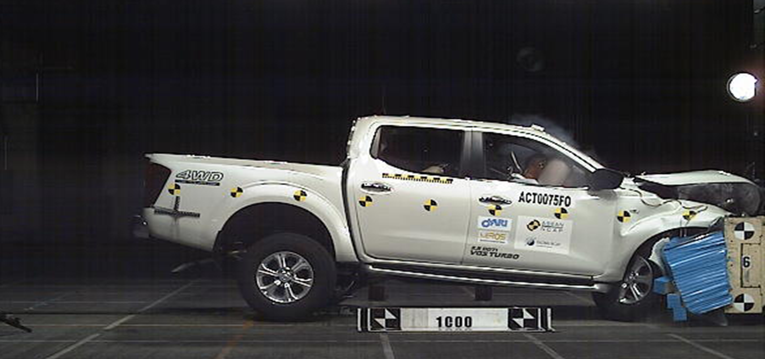 NISSAN NISSAN NAVARA (HV)