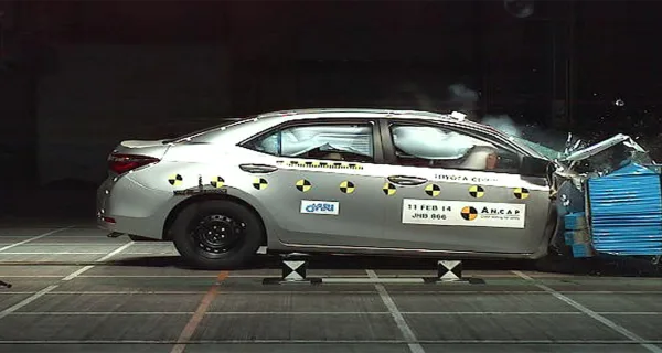 TOYOTA TOYOTA COROLLA ALTIS (2014)
