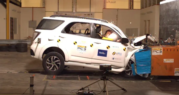TOYOTA TOYOTA RUSH
