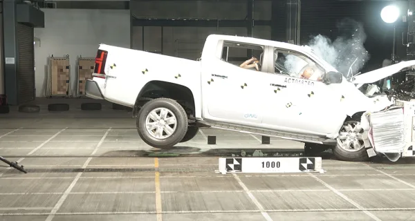 MITSUBISHI MITSUBISHI TRITON (2023)