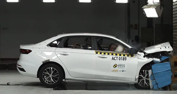 PROTON PROTON S70