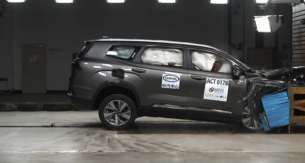 PROTON PROTON X90