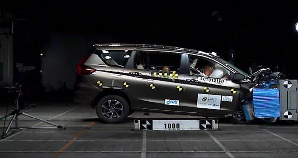 SUZUKI SUZUKI ERTIGA (2019)