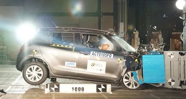 SUZUKI SUZUKI SWIFT (2018)