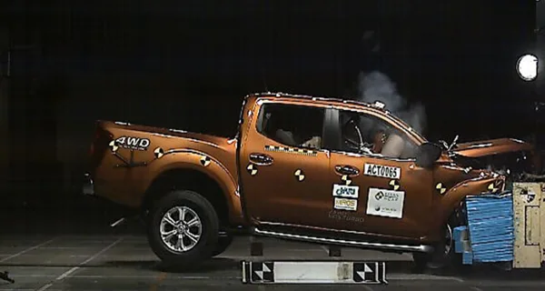 NISSAN NISSAN NAVARA