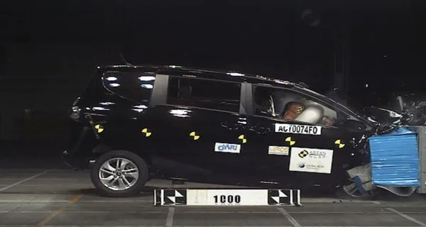 TOYOTA TOYOTA SIENTA